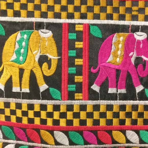 Handmade Indian Elephant Tote - Picture 3 of 7